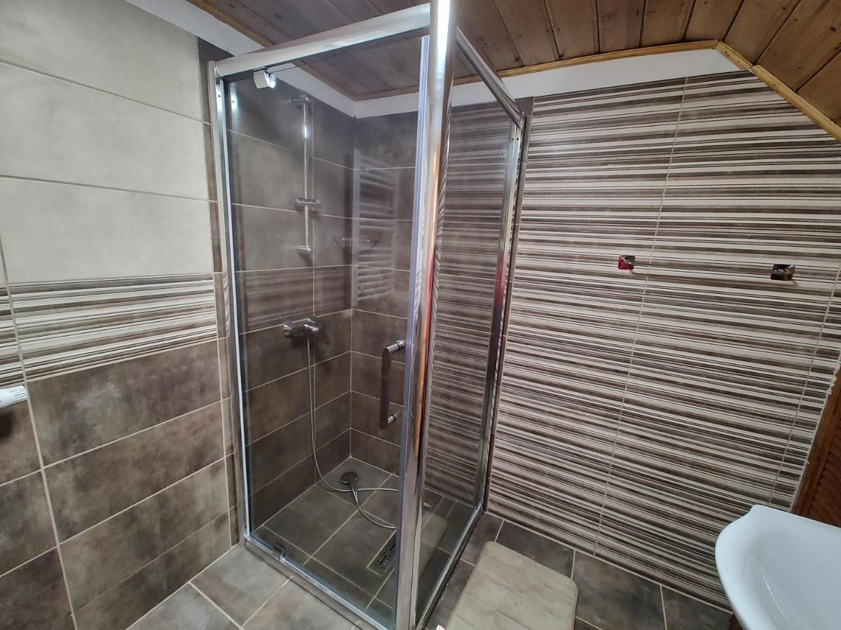 Sezatoarea Lupilor Villa Lepşa Kültér fotó