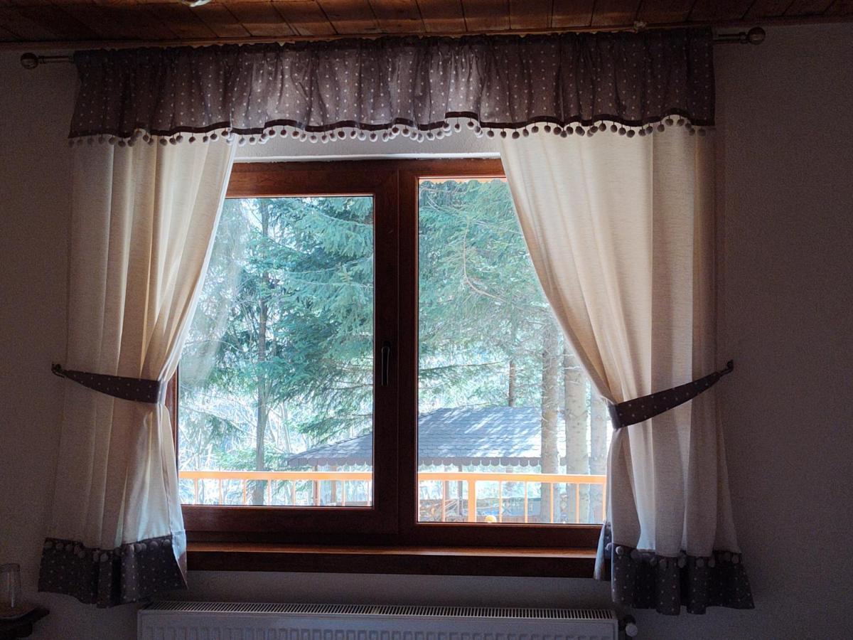 Sezatoarea Lupilor Villa Lepşa Kültér fotó